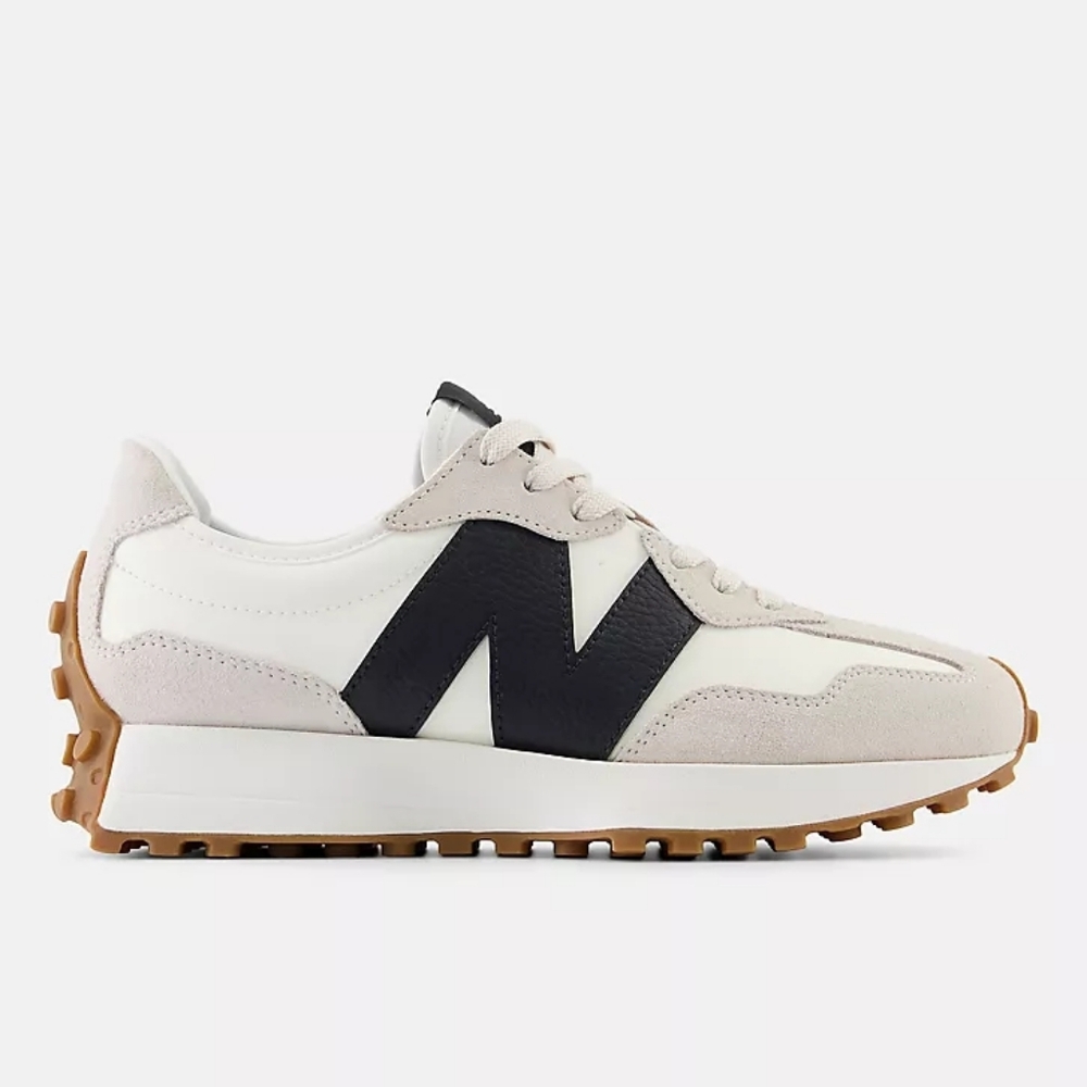 New Balance 327 Navy & Gum Sole